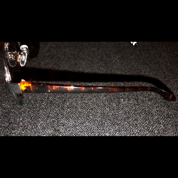 Sunglasses - Picture 2 of 4